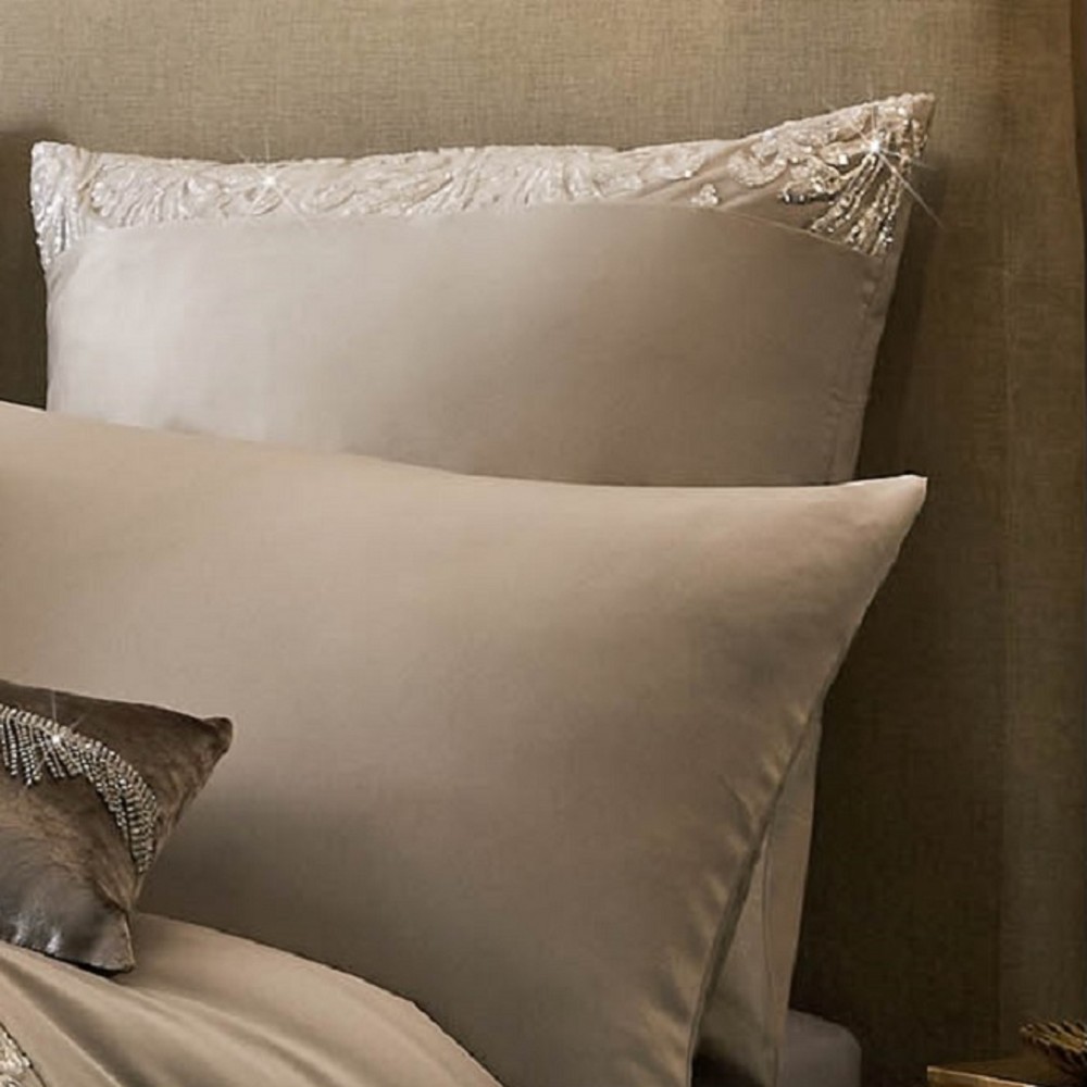 Savoy Blush Bedding by Kylie Minogue At Home House of Bedding